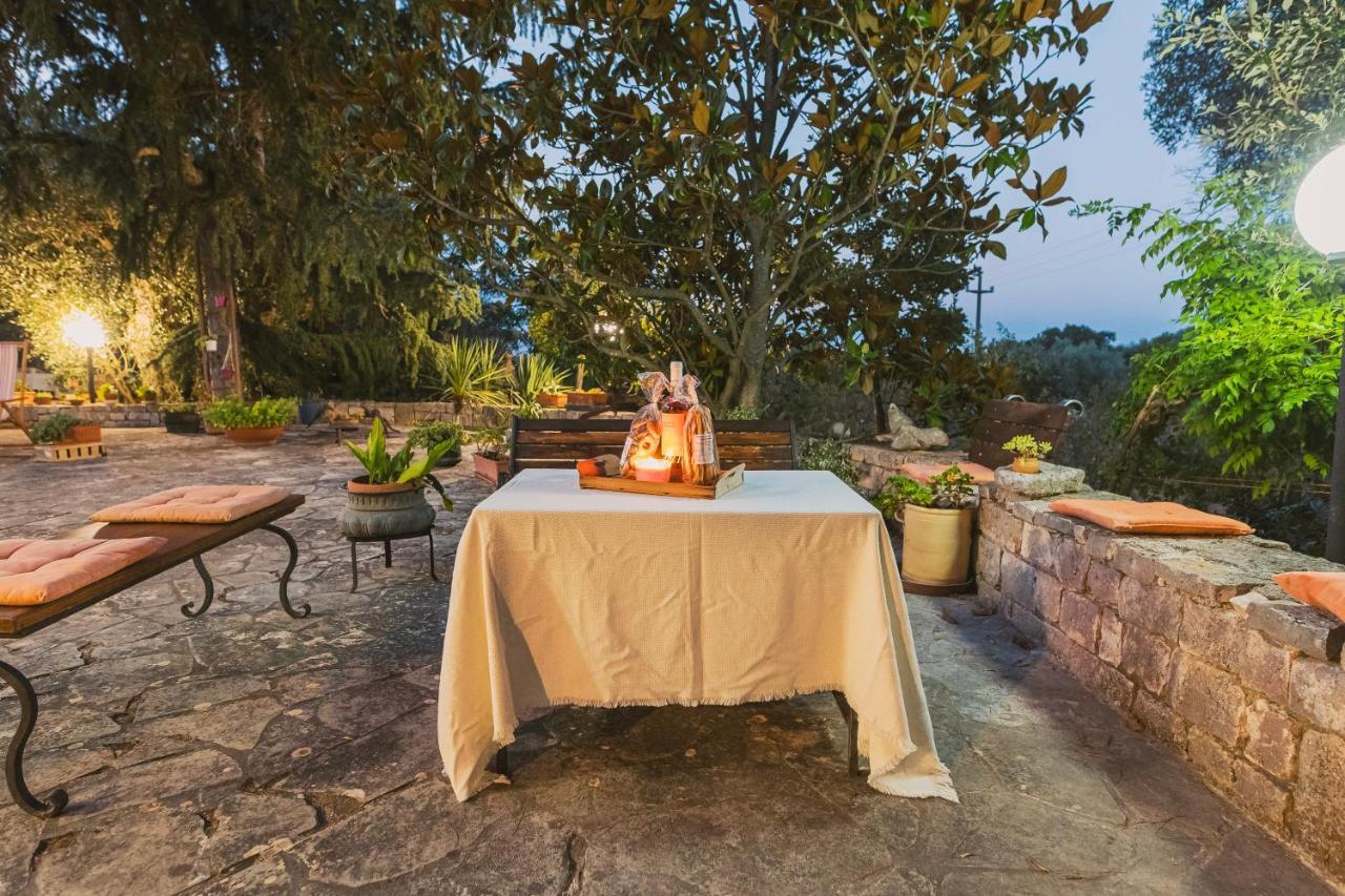 Trulli Country House Carla'S Secret 卡斯特拉纳格罗泰 外观 照片