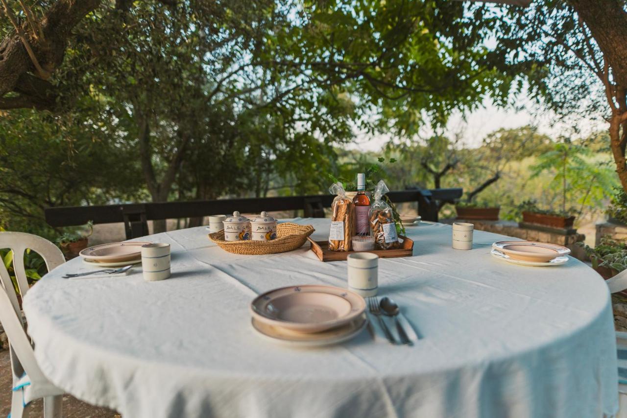 Trulli Country House Carla'S Secret 卡斯特拉纳格罗泰 外观 照片