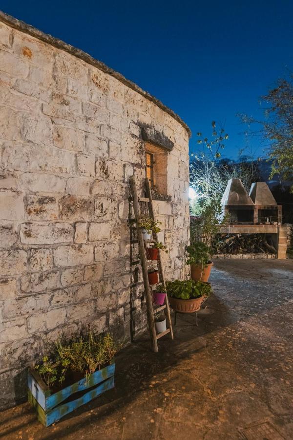 Trulli Country House Carla'S Secret 卡斯特拉纳格罗泰 外观 照片