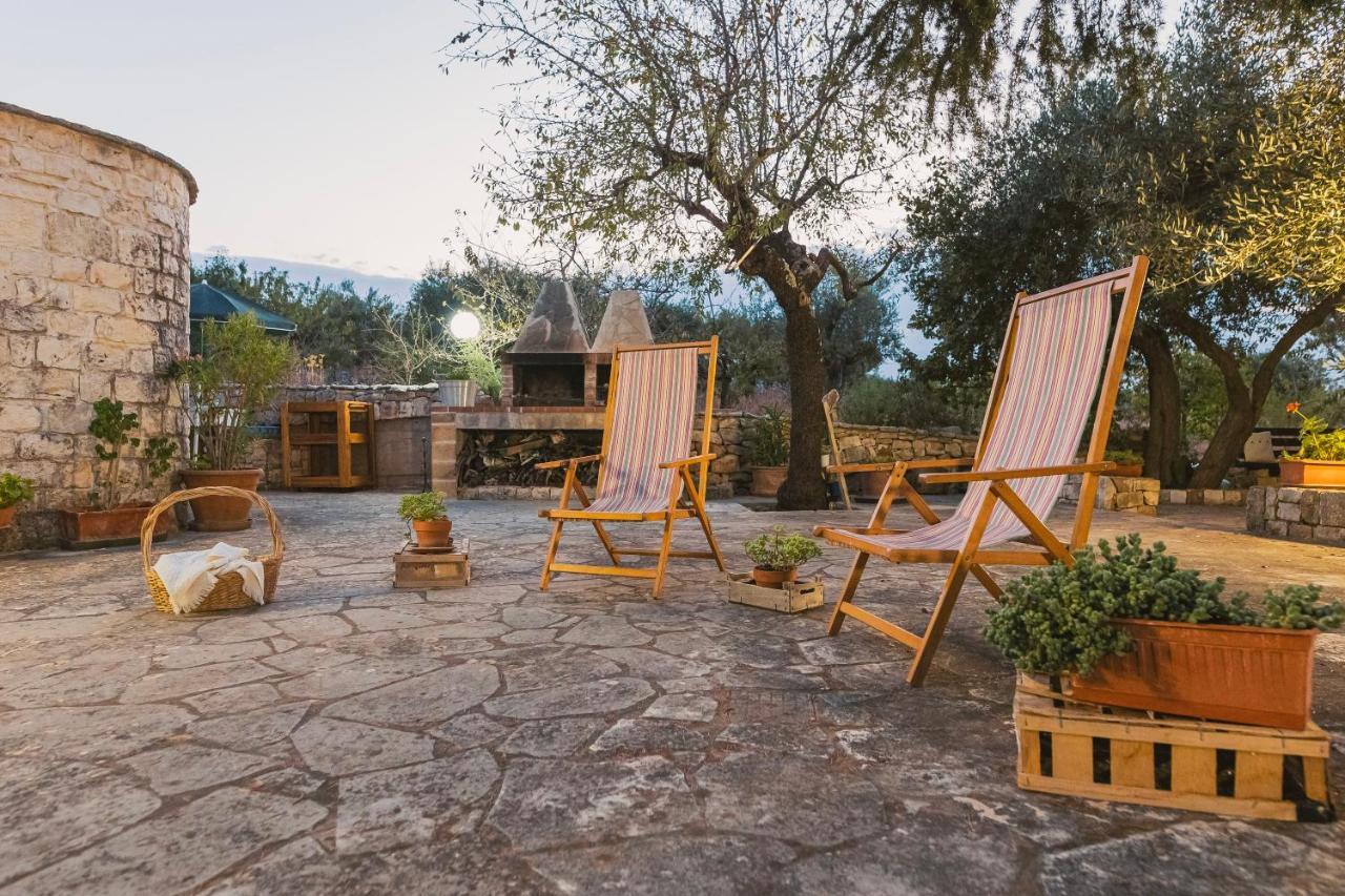 Trulli Country House Carla'S Secret 卡斯特拉纳格罗泰 外观 照片