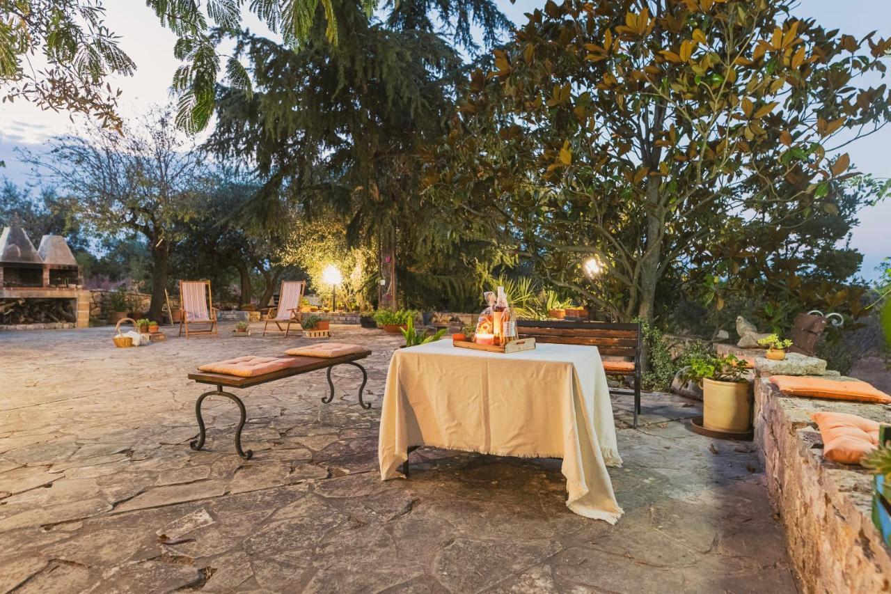 Trulli Country House Carla'S Secret 卡斯特拉纳格罗泰 外观 照片